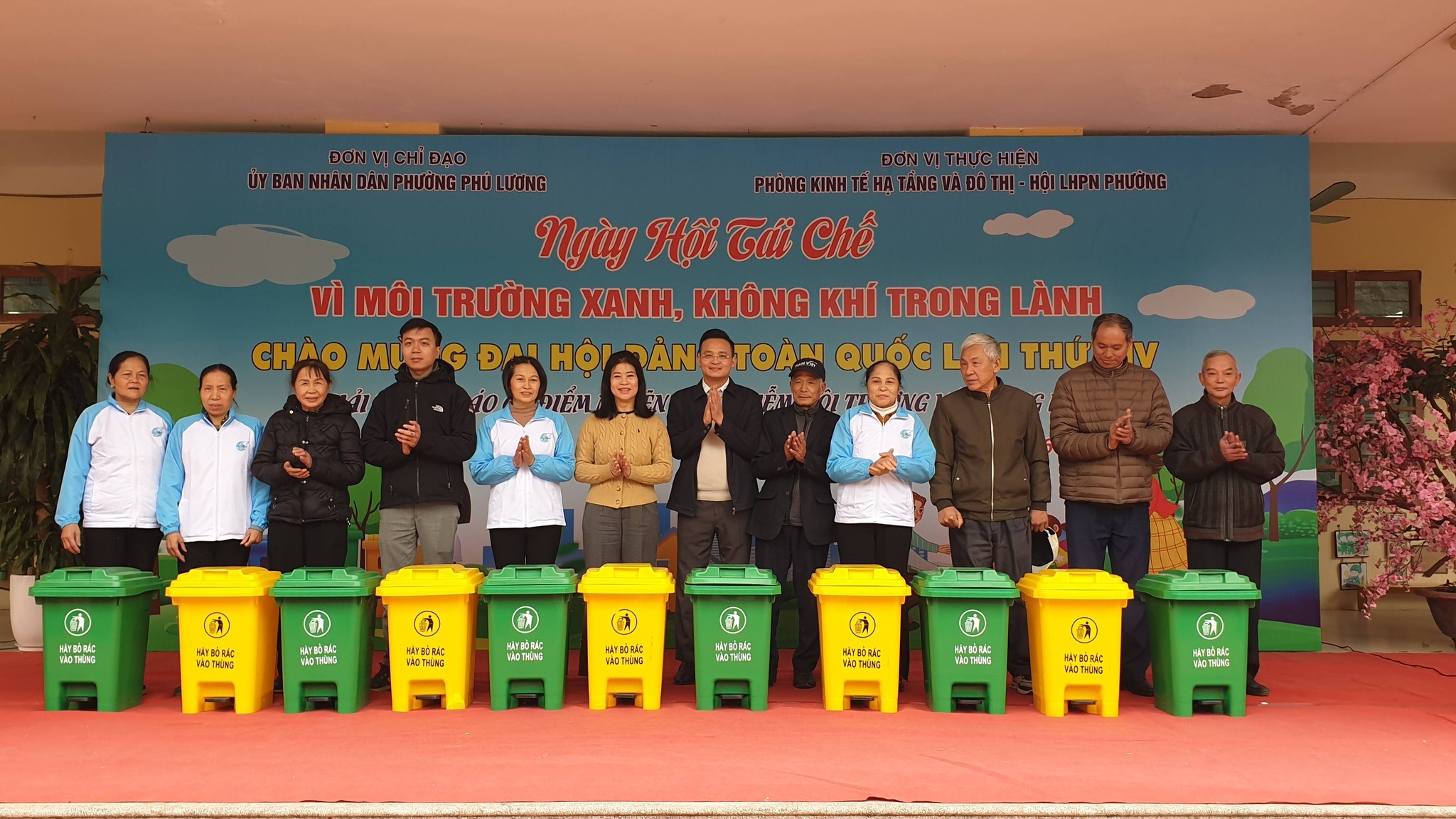 Phường Phú Lương tổ chức “Ngày hội tái chế - Vì môi trường xanh, không khí trong lành” - ảnh 4