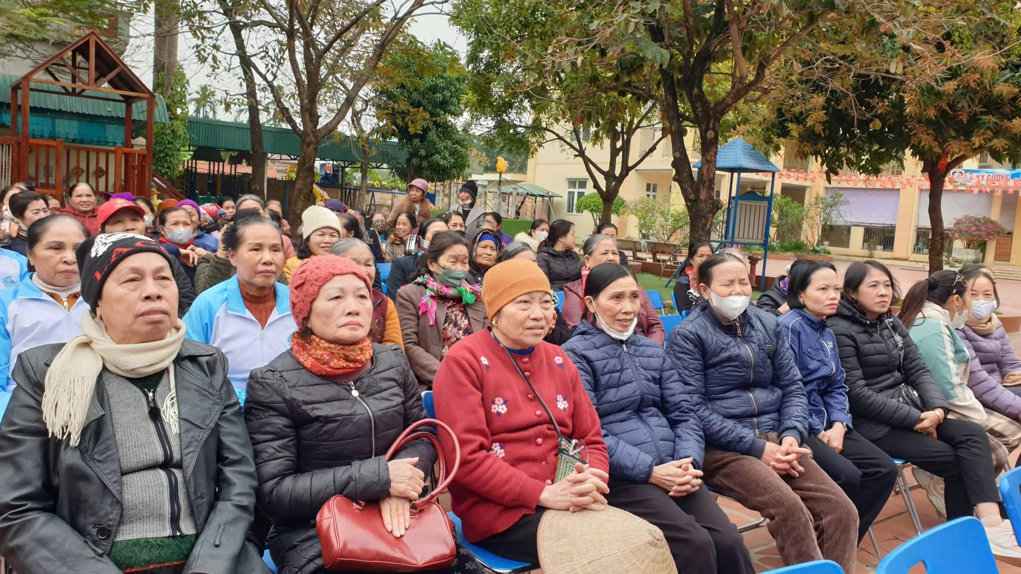 Phường Phú Lương tổ chức “Ngày hội tái chế - Vì môi trường xanh, không khí trong lành” - ảnh 6