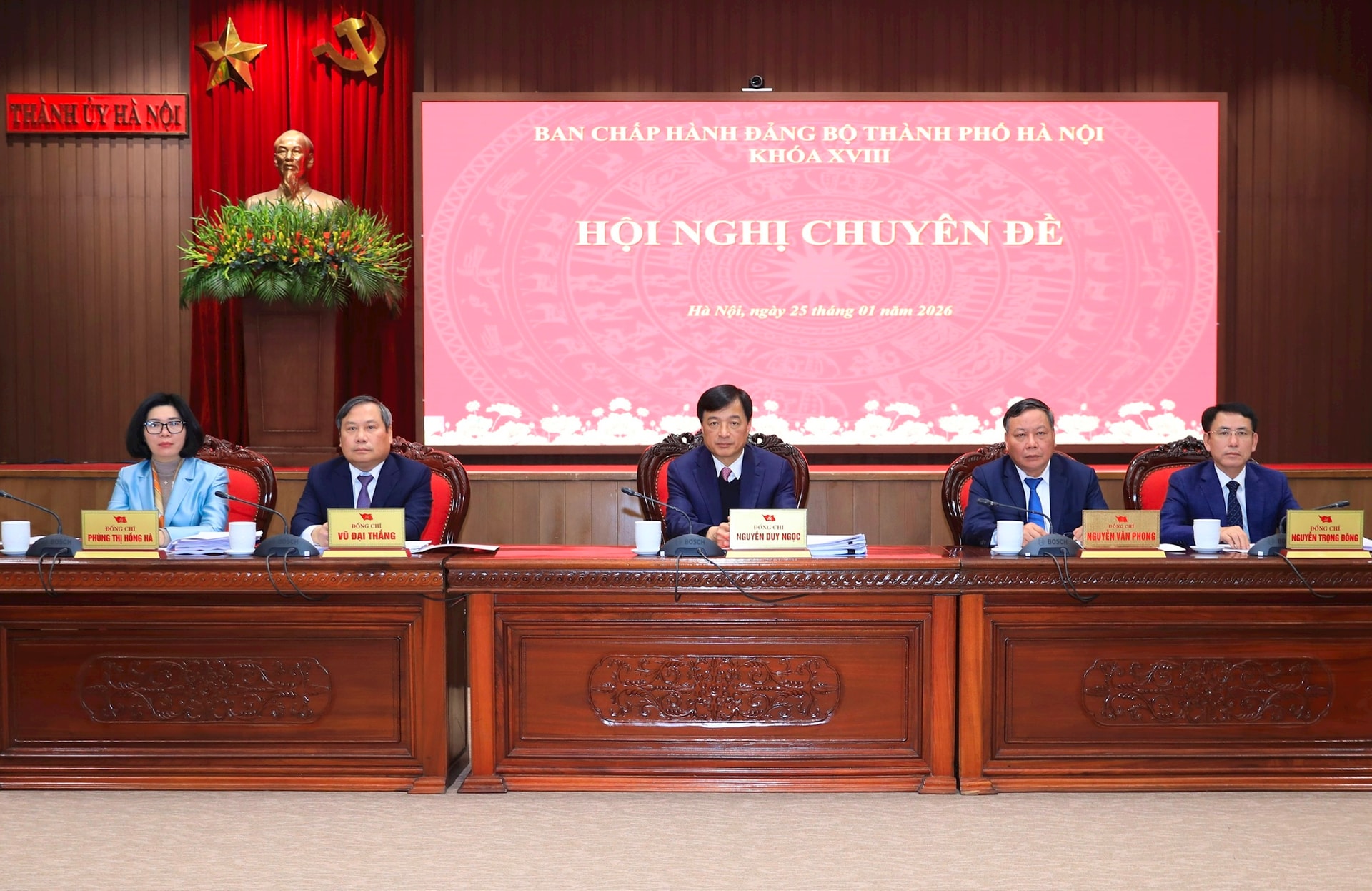 Mỗi quyết sách, dự án đầu tư đều phải mang lại cuộc sống ấm no, hạnh phúc cho Nhân dân  - ảnh 1