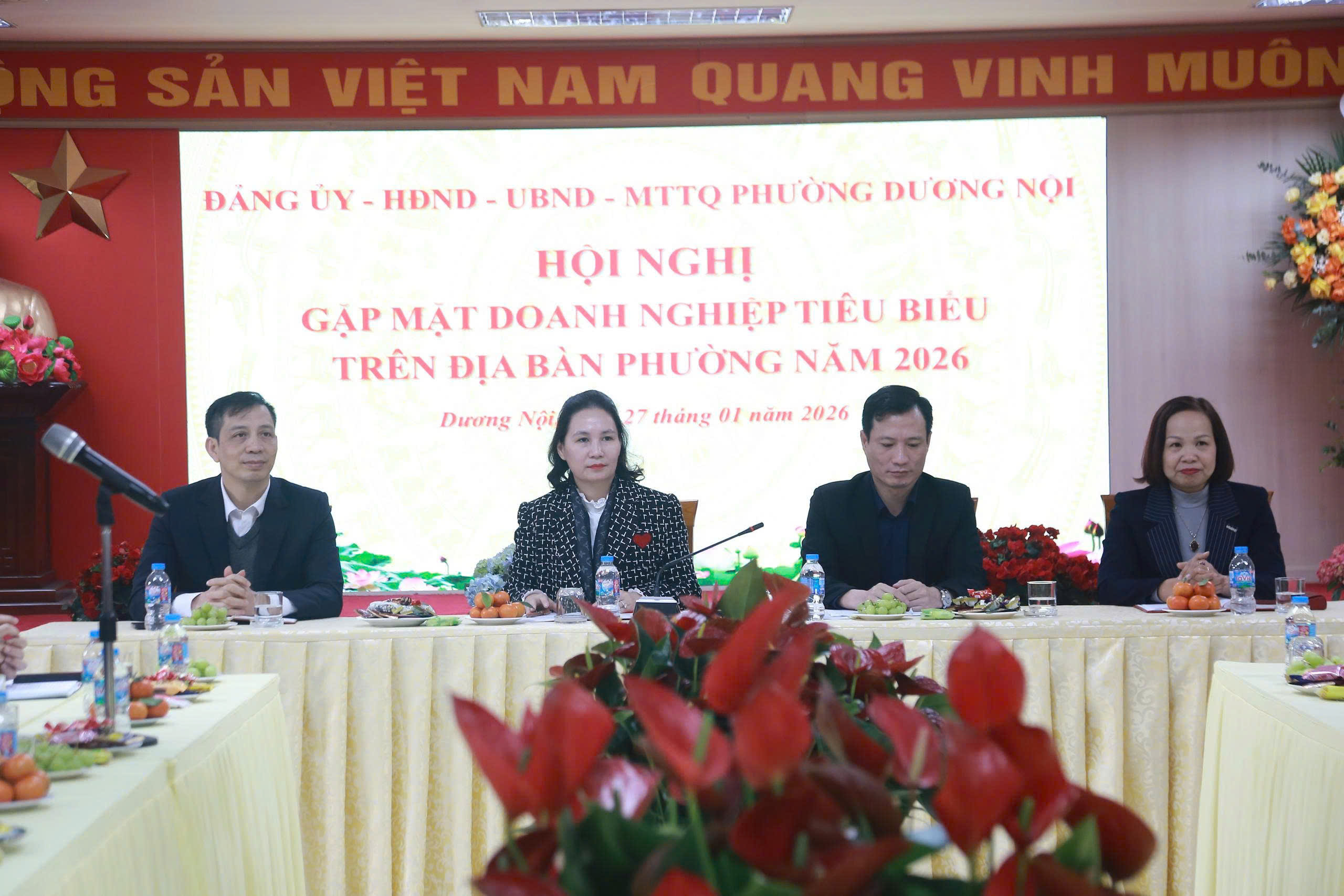 Phường Dương Nội gặp mặt các doanh nghiệp tiêu biểu trên địa bàn nhân dịp Xuân Bính Ngọ - ảnh 2