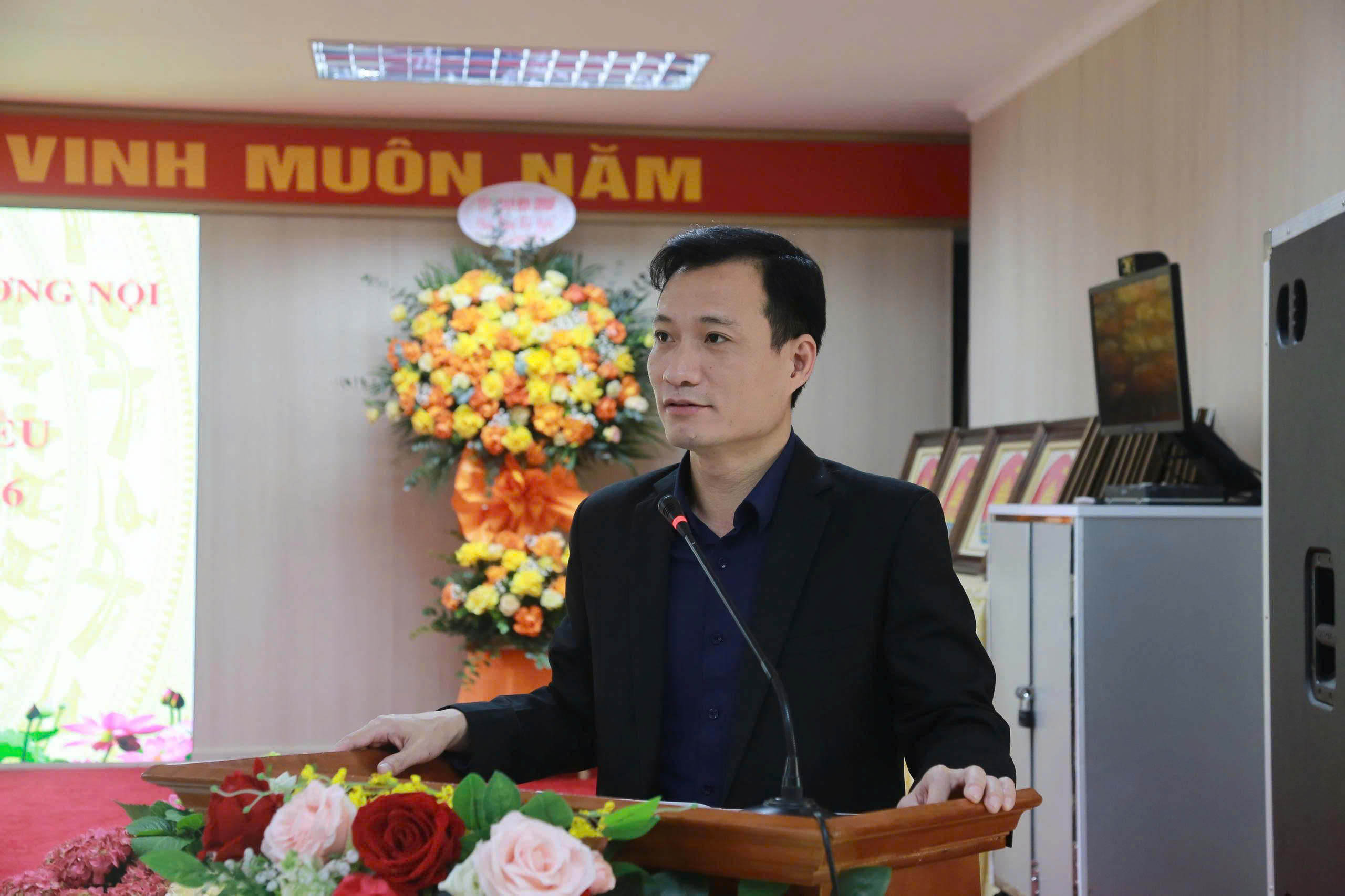 Phường Dương Nội gặp mặt các doanh nghiệp tiêu biểu trên địa bàn nhân dịp Xuân Bính Ngọ - ảnh 1