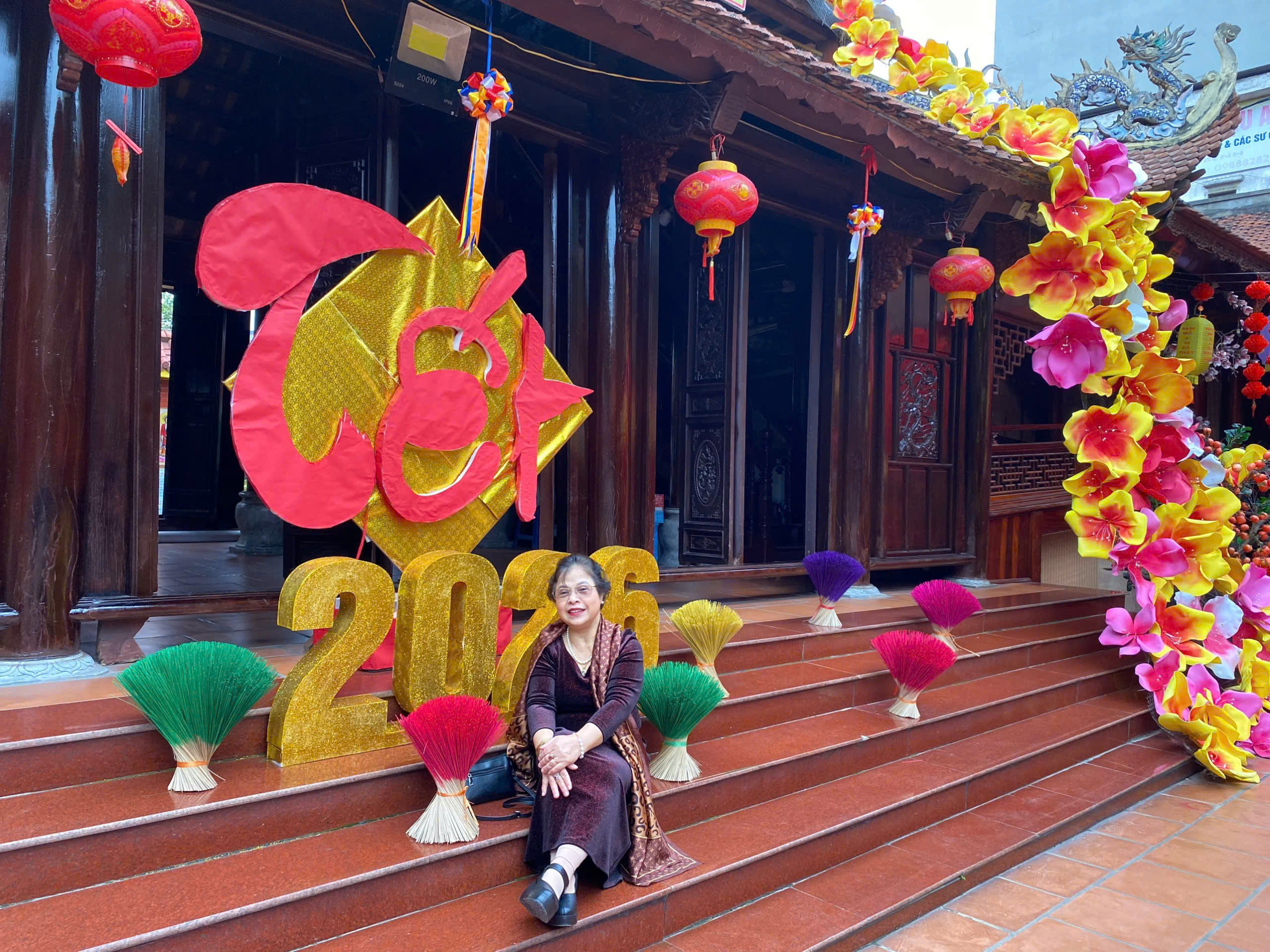 Các chùa đầu năm không chỉ là nơi cầu an mà còn là nơi check - in tuyệt đẹp - ảnh 1