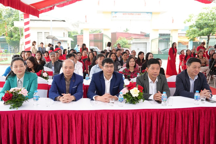 Xã Thanh Oai phát động Tết trồng cây “Đời đời nhớ ơn Bác Hồ” Xuân Bính Ngọ 2026 - ảnh 2