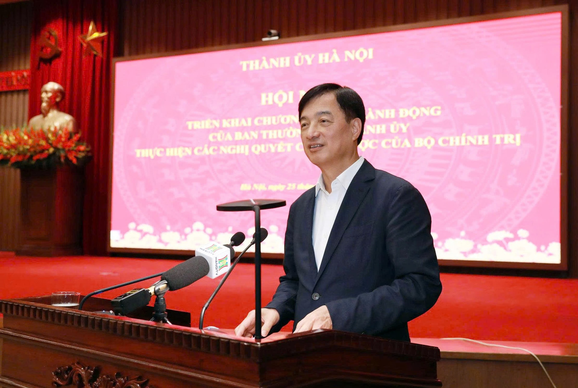 Ủy viên Bộ Chính trị, Bí thư Thành ủy Nguyễn Duy Ngọc: Hà Nội tiên phong, gương mẫu thực hiện hiệu quả các nghị quyết chiến lược của Bộ Chính trị - ảnh 1