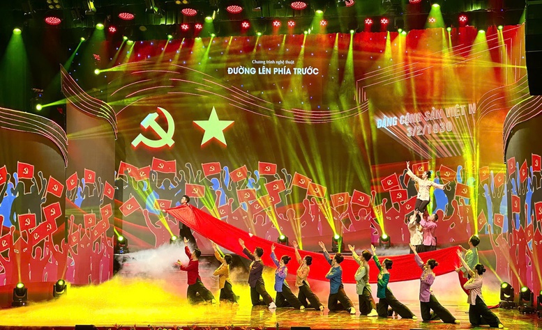 Cân bằng giữa “sức mạnh cứng” kinh tế và “sức mạnh mềm” văn hóa - ảnh 1