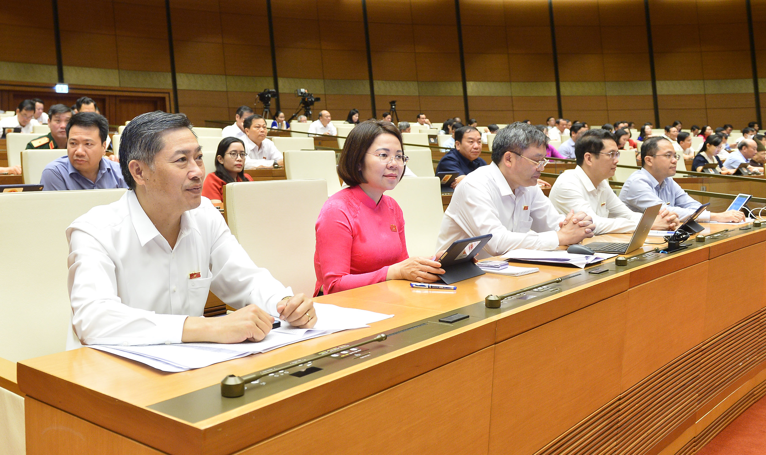 Thông qua Nghị quyết về chủ trương đầu tư dự án xây dựng đường vành đai 4 - vùng Thủ đô - ảnh 2
