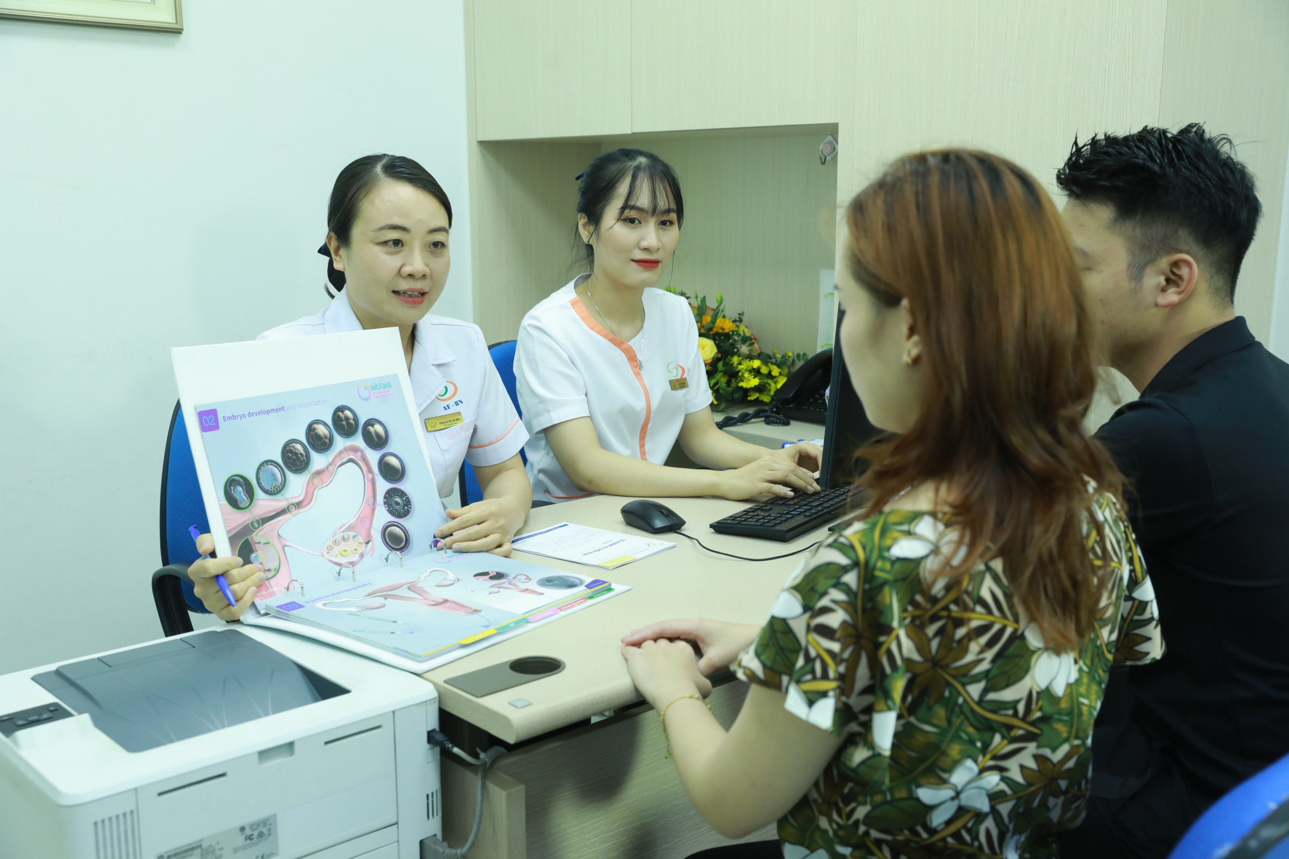 Thụ tinh trong ống nghiệm: Hiện thức hóa giấc mơ làm cha mẹ của người hiếm muộn - ảnh 3