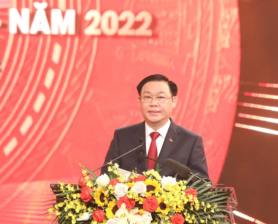 Chủ tịch Quốc hội: Báo chí tích cực đấu tranh phòng, chống tham nhũng, tiêu cực, lãng phí - ảnh 1