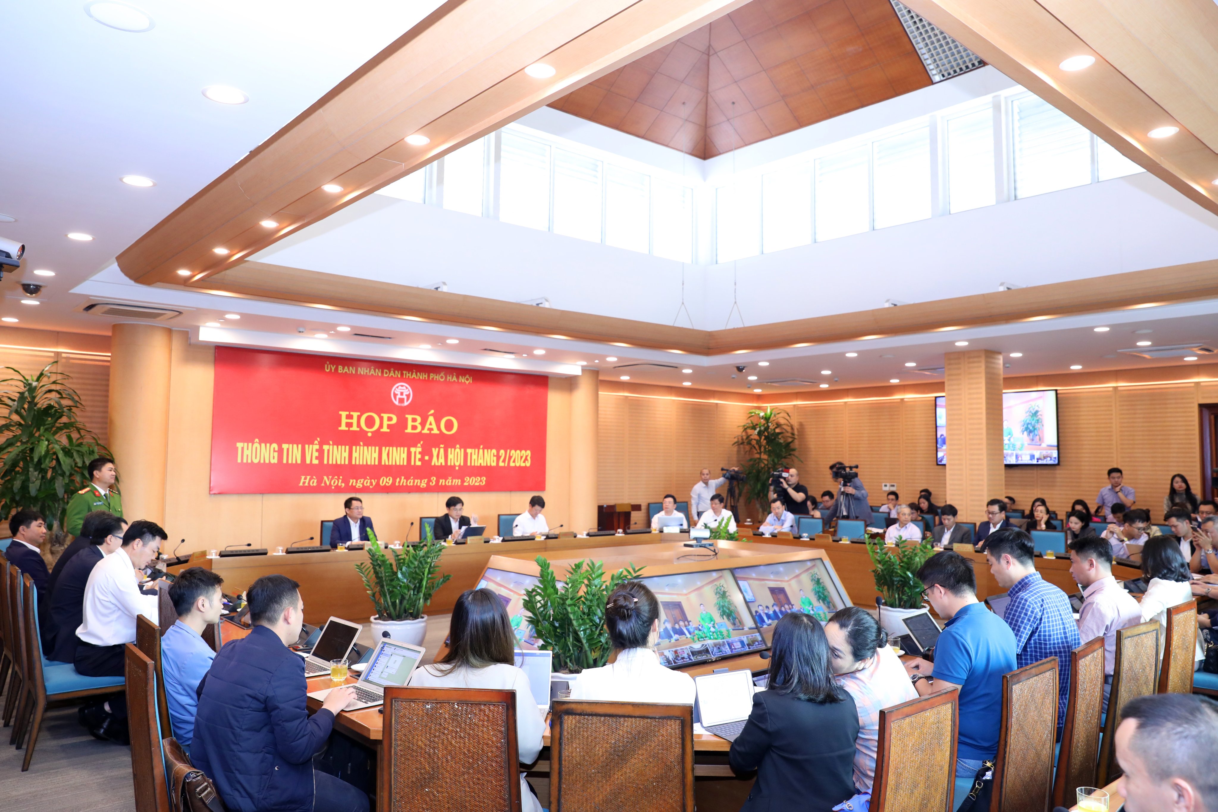 Hà Nội: Kinh tế tháng 2/2023 tiếp tục tăng trưởng mạnh - ảnh 1