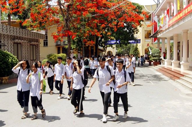 Bộ Giáo dục và Đào tạo ra công điện ứng phó với nắng nóng trong các cơ sở giáo dục - ảnh 1