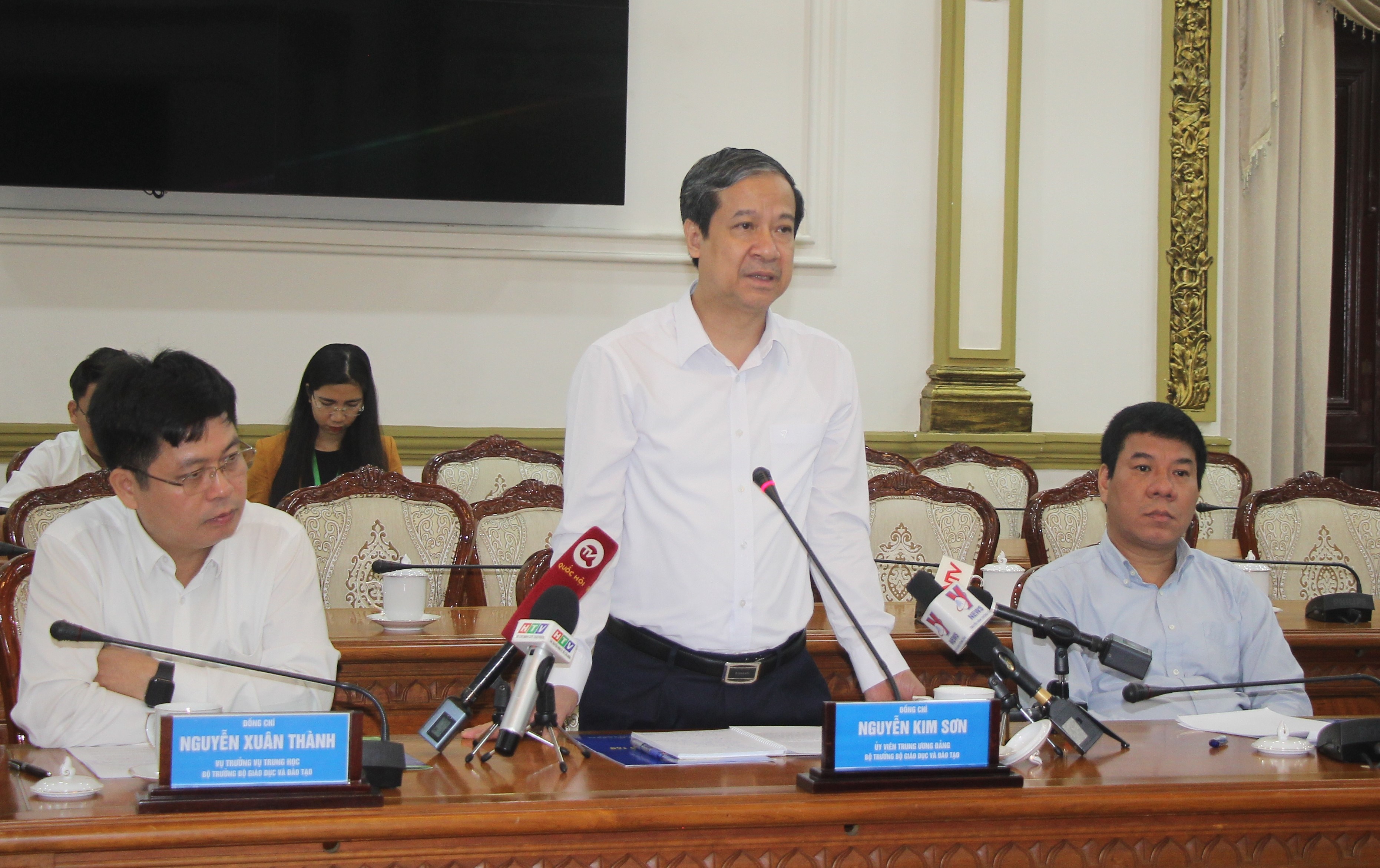 Thi tốt nghiệp THPT năm 2023: Không chủ quan, chuẩn bị càng chu đáo, càng có điều kiện làm tốt - ảnh 3