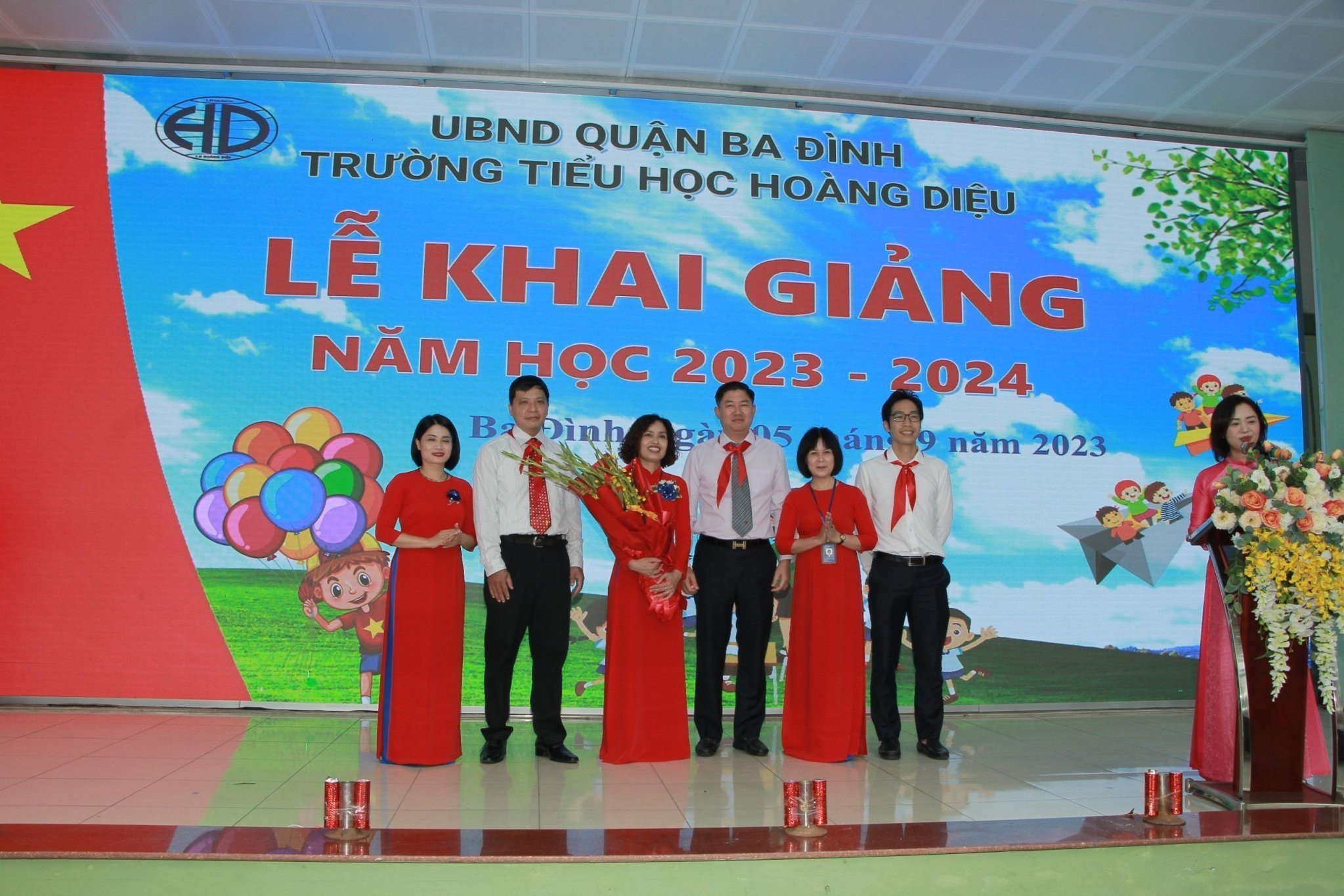Hơn 53.000 học sinh quận Ba Đình hân hoan chào đón năm học mới - ảnh 3