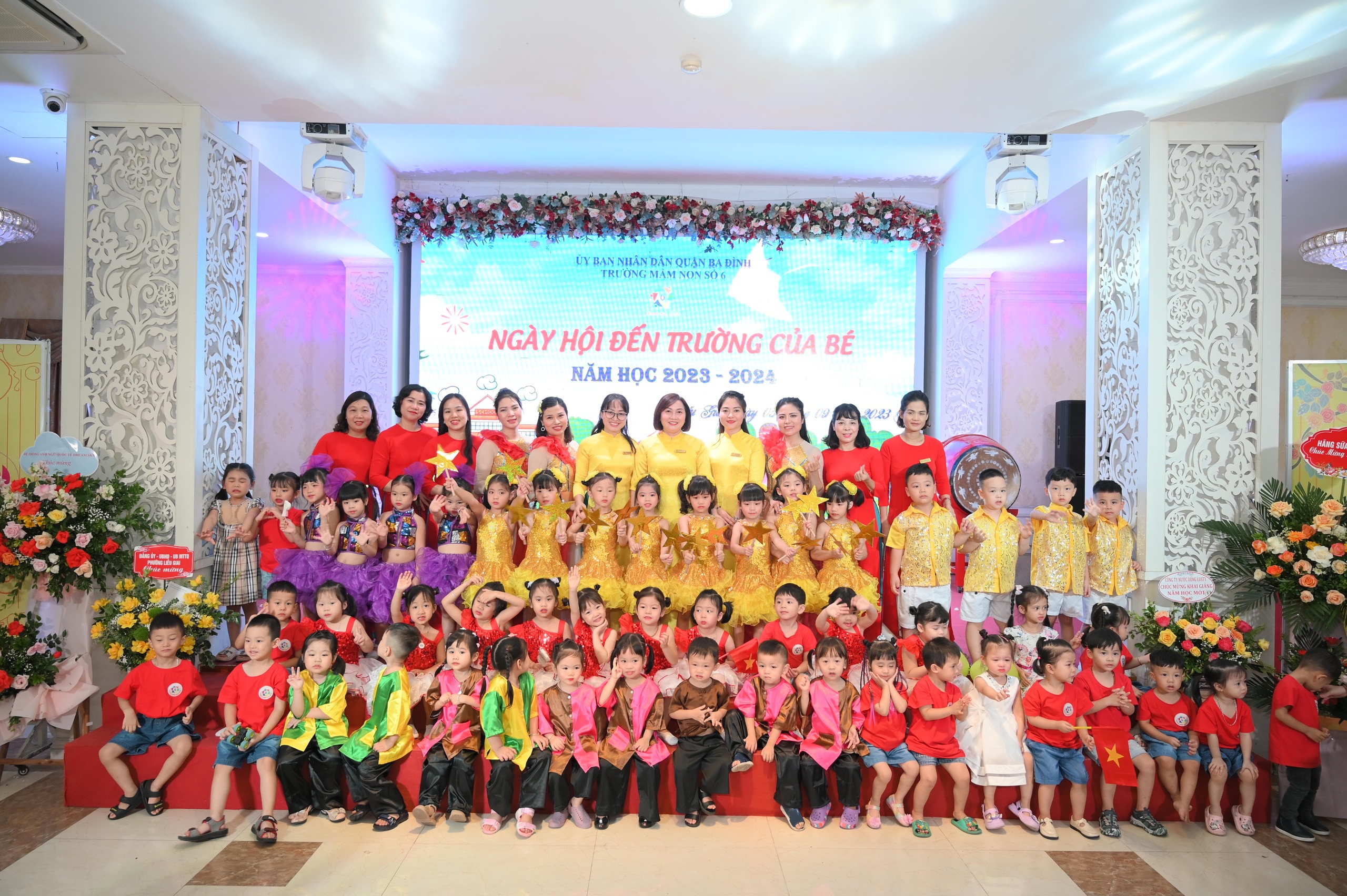Hơn 53.000 học sinh quận Ba Đình hân hoan chào đón năm học mới - ảnh 7