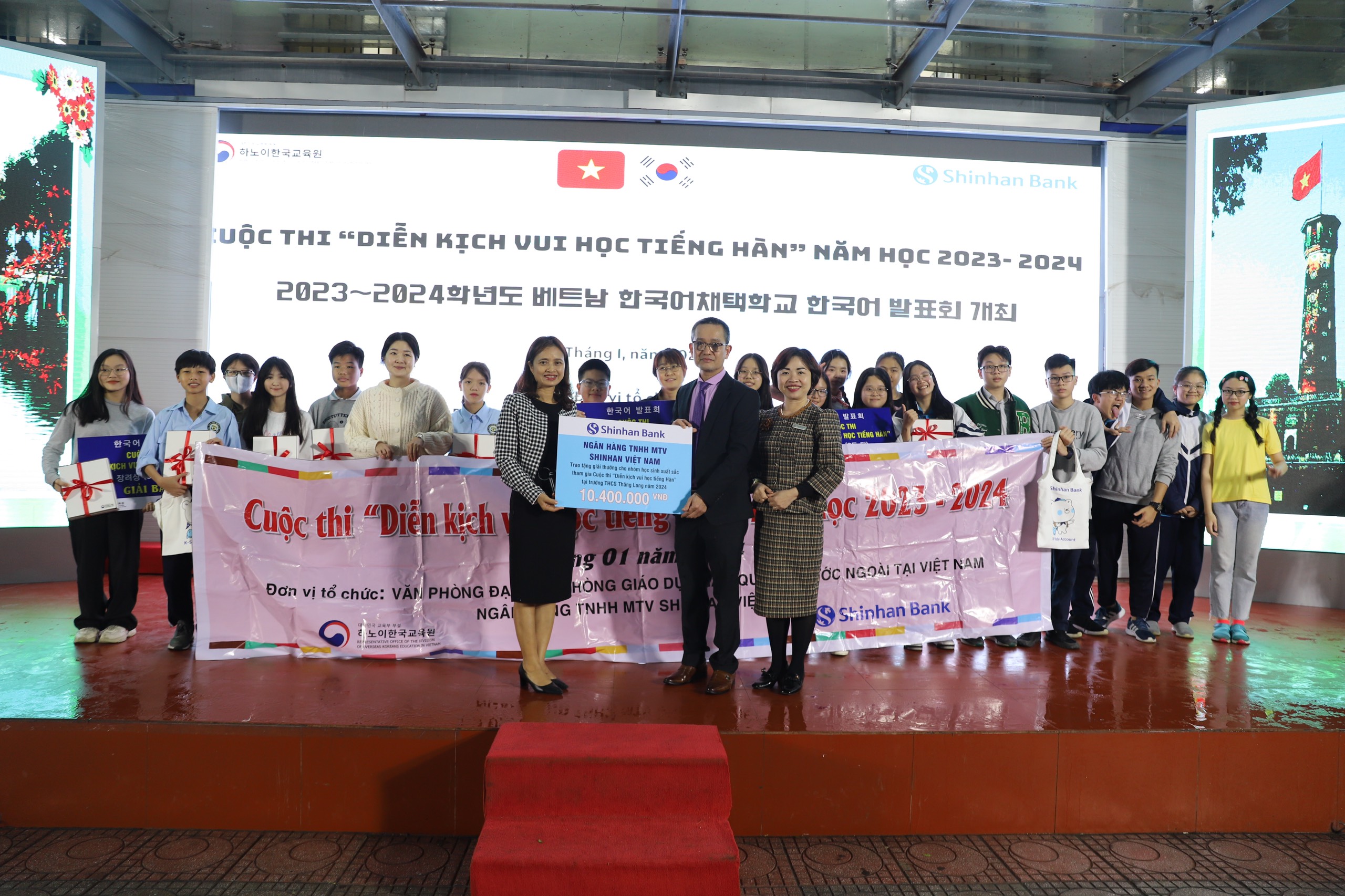 Học sinh thi diễn kịch “Vui học tiếng Hàn năm học 2023-2024” - ảnh 3