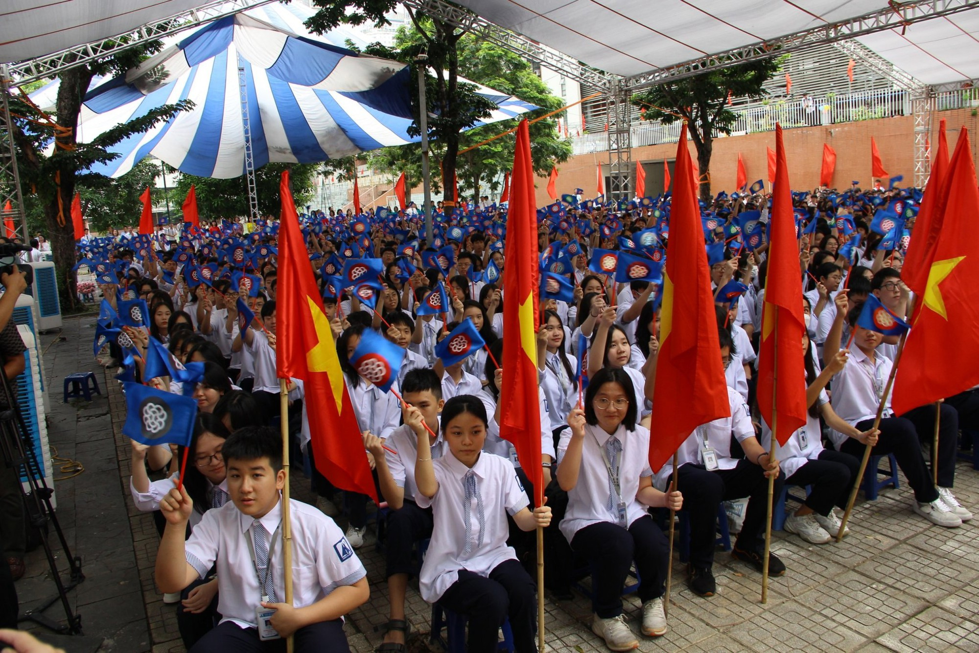 Bộ Giáo dục và Đào tạo yêu cầu: Không khai giảng ở những nơi mưa lớn, ngập úng do bão số 3 - ảnh 1
