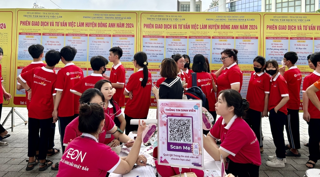 Khoảng 10.000 người tham gia Ngày hội gắn kết giáo dục nghề nghiệp Thủ đô với thị trường lao động năm 2025 - ảnh 2