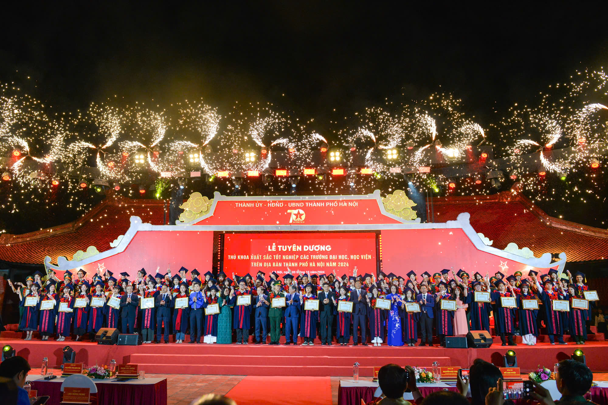 Đưa Thủ đô phát triển xứng tầm - ảnh 4