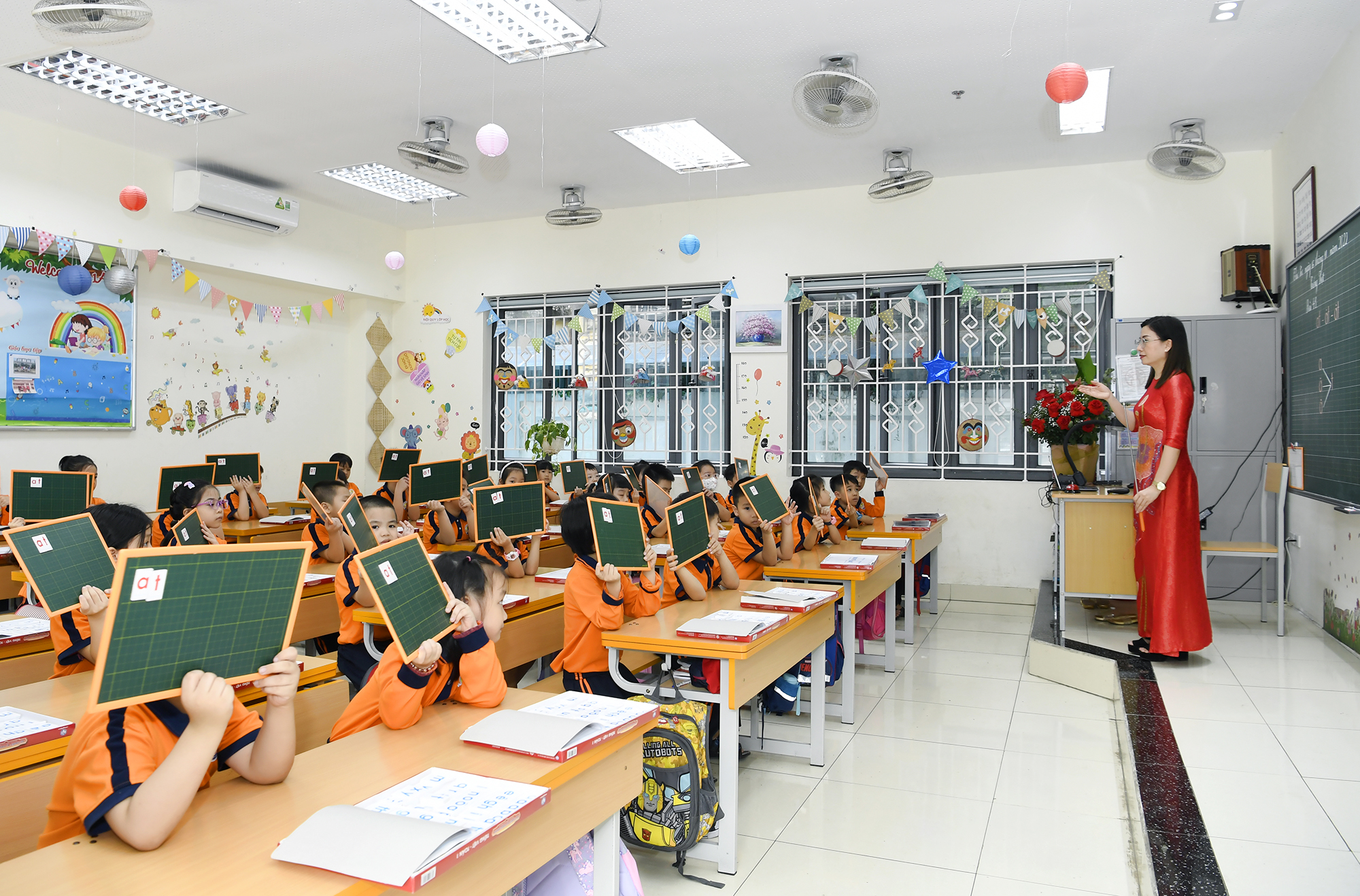Bộ Giáo dục và Đào tạo quy định chế độ trả lương dạy thêm giờ đối với nhà giáo - ảnh 2