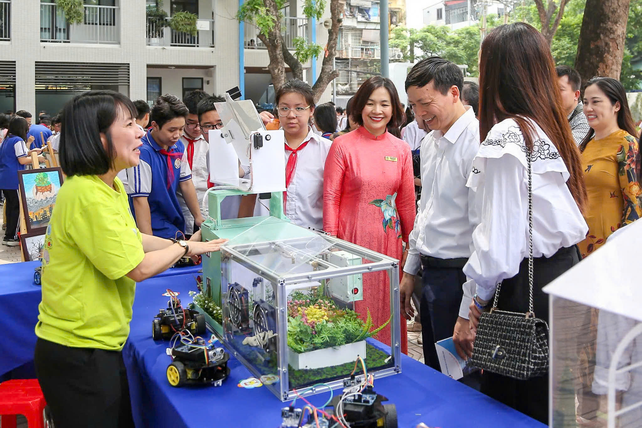 Chú Trọng phát triển giáo Dục STEM: Học sinh Ba Đình