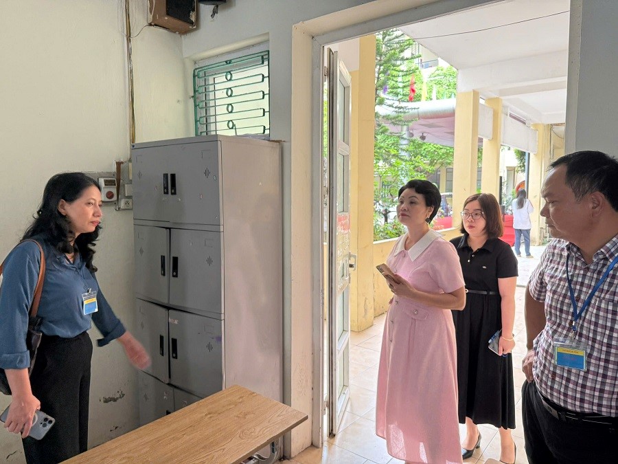 Sáng nay (6/6), thí sinh Hà Nội làm thủ tục dự thi vào lớp 10 THPT năm 2025-2026 - ảnh 3