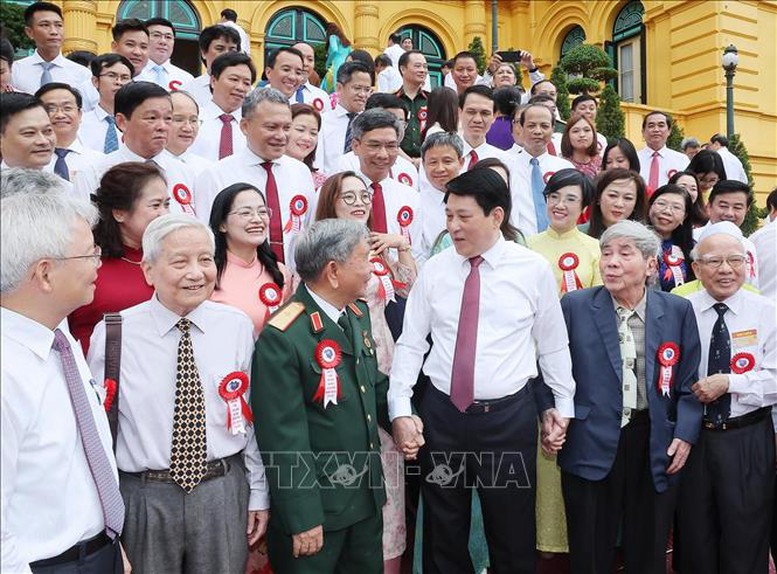 Chủ tịch nước: Báo chí phải luôn là người đồng hành tỉnh táo và tin cậy cùng đất nước bước vào kỷ nguyên mới - ảnh 2