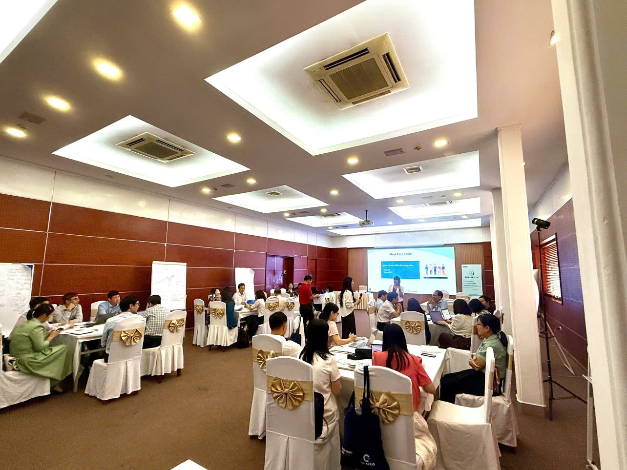 Tập huấn về phương pháp giảng dạy có lồng ghép giới trong chương trình giảng dạy STEM - ảnh 2