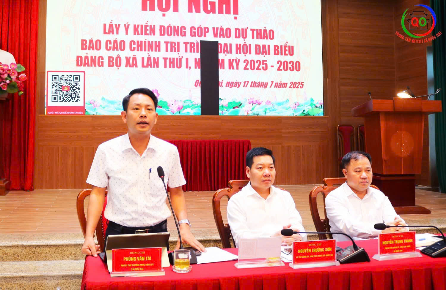 Đảng ủy xã Quốc Oai tổ chức hội nghị góp ý dự thảo báo cáo chính trị Đại hội Đảng bộ xã lần thứ Nhất - ảnh 4