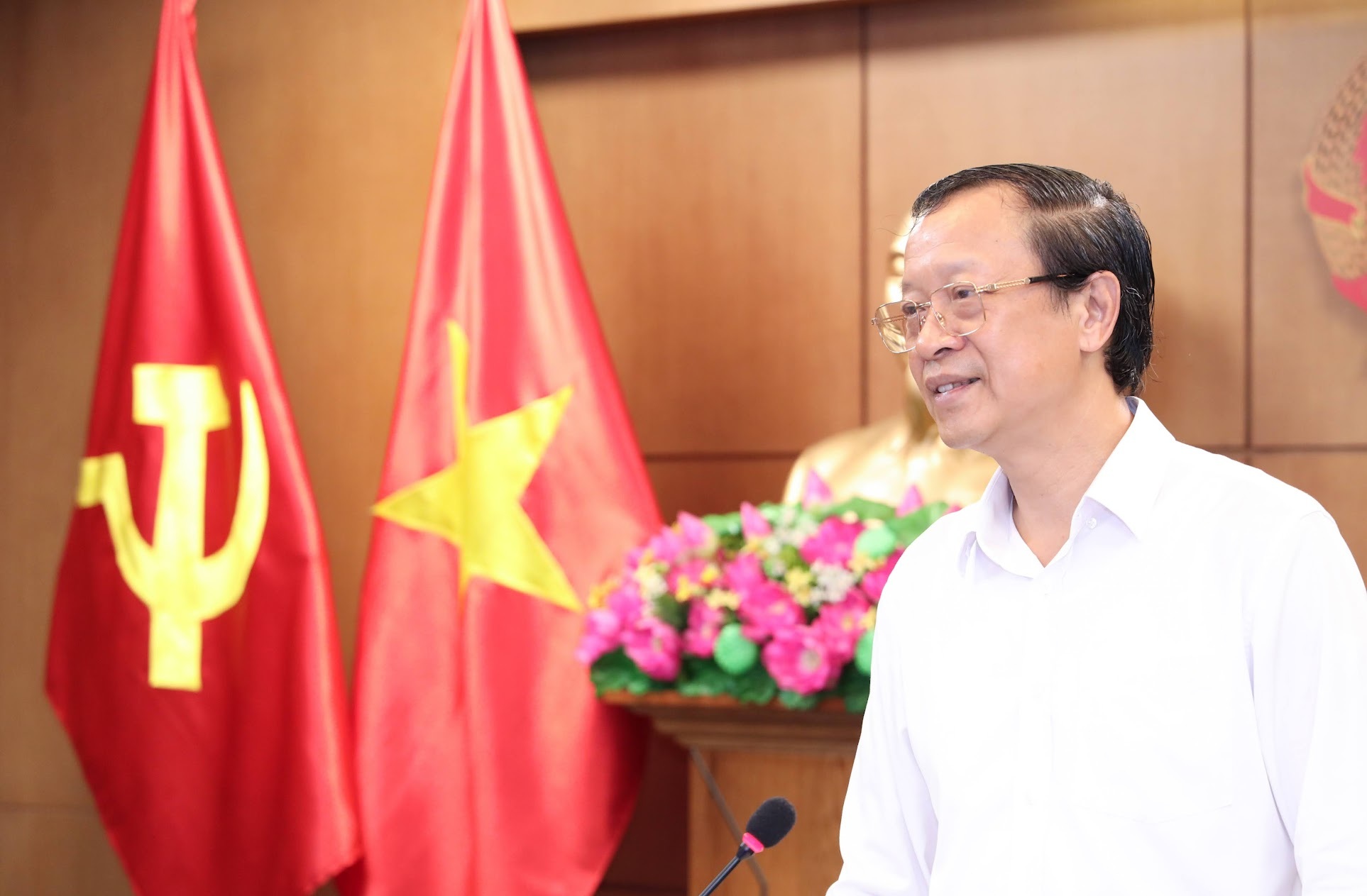 Đưa tiếng Anh thành ngôn ngữ thứ hai trong trường học - ảnh 2