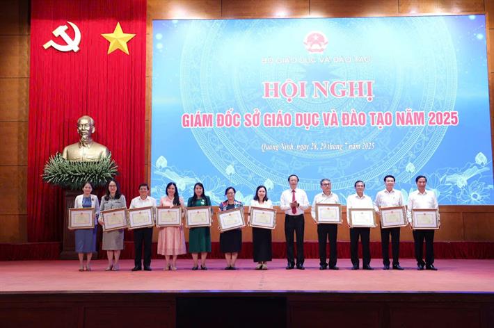 Xác định rõ thách thức và cùng nhau tháo gỡ, kiến tạo các giải pháp hiệu quả trong giáo dục - ảnh 5