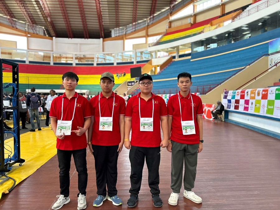 Việt Nam đạt Huy chương vàng Olympic Tin học quốc tế (IOI) năm 2025 - ảnh 1