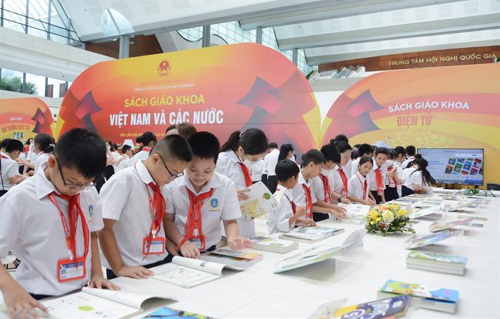 Bộ Giáo dục và Đào tạo lấy ý kiến góp ý chương trình chỉnh sửa một số môn học - ảnh 2
