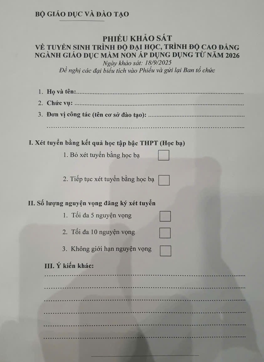 Bộ Giáo dục và Đào tạo lấy ý kiến về việc duy trì hay bỏ xét tuyển đại học bằng học bạ - ảnh 1