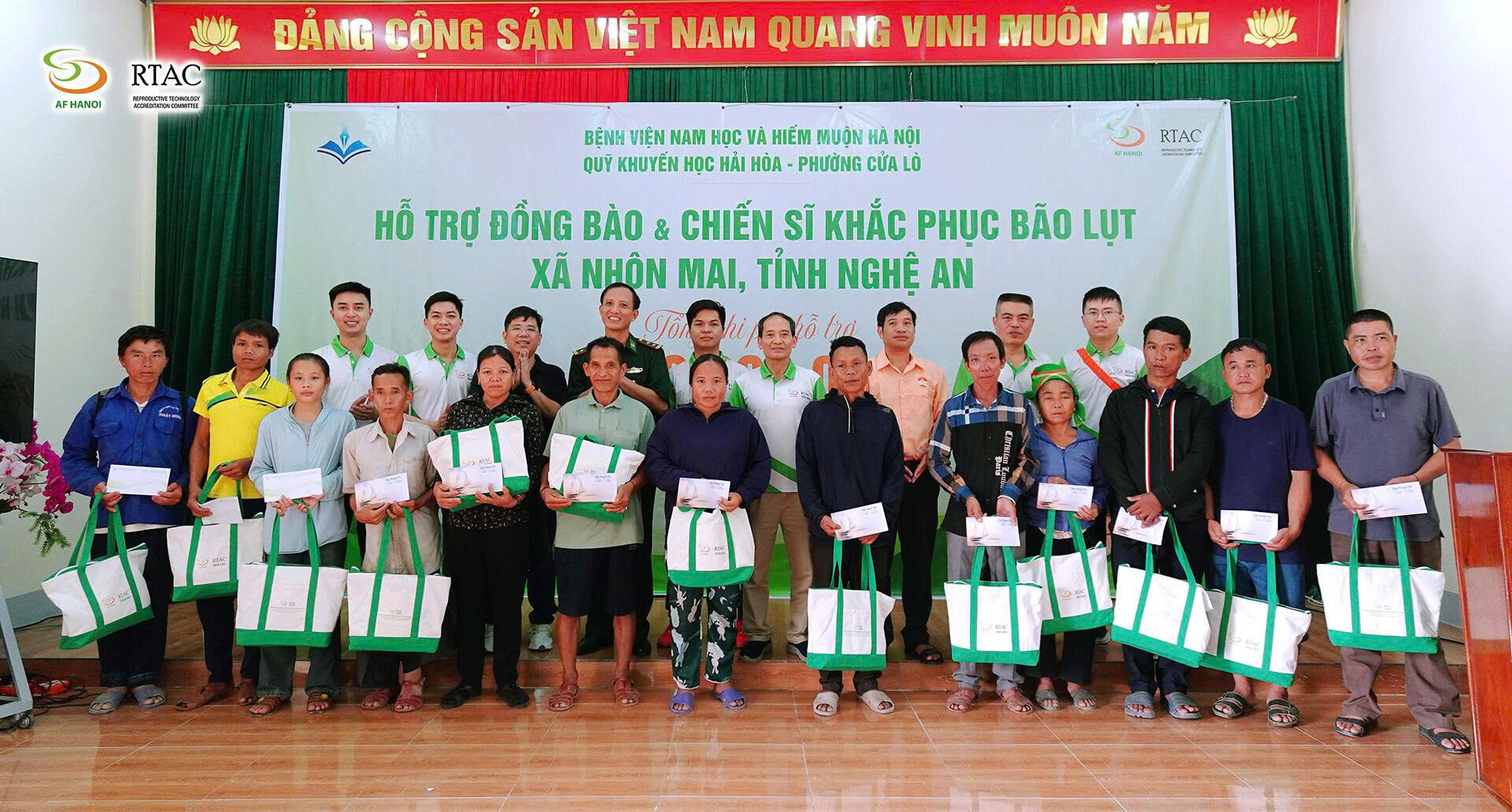 Mang hơi ấm về xã vùng cao Nhôn Mai sau trận lũ quét lịch sử - ảnh 5