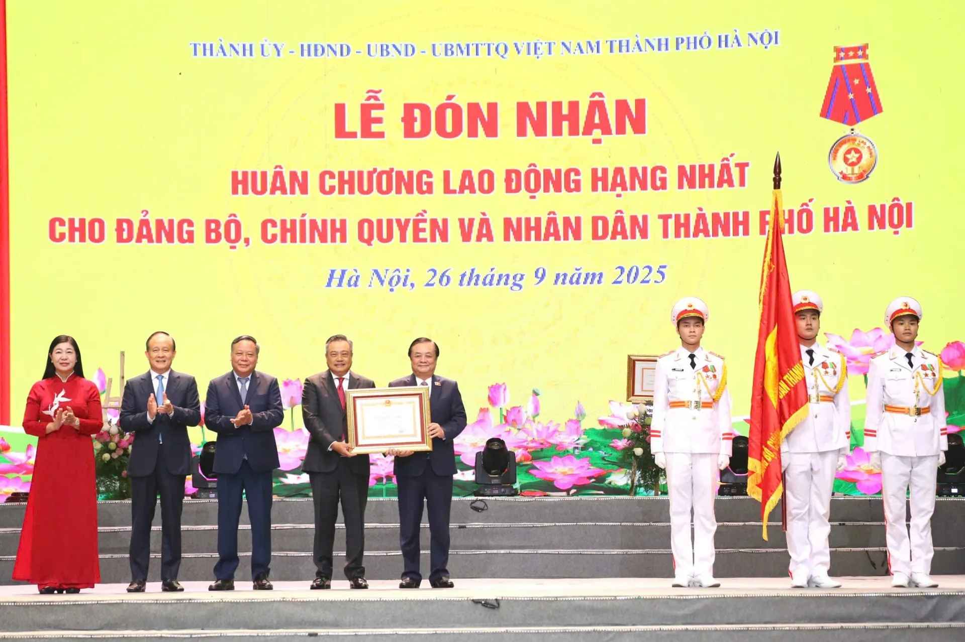 Xứng danh Thủ đô ngàn năm văn hiến và anh hùng - ảnh 3