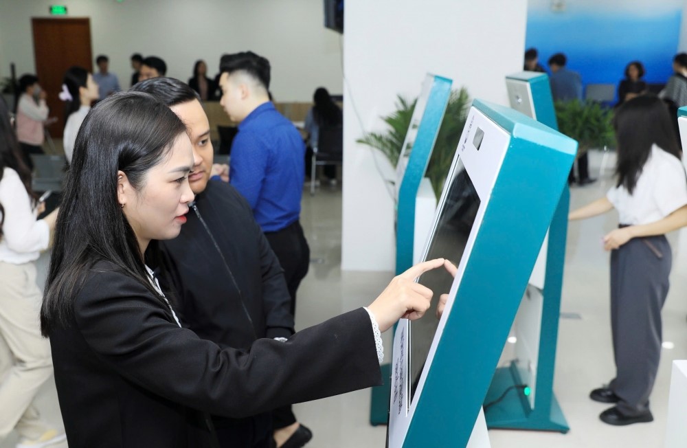 Thời cơ và thách thức khi vận hành chính quyền địa phương hai cấp hiện nay - ảnh 2