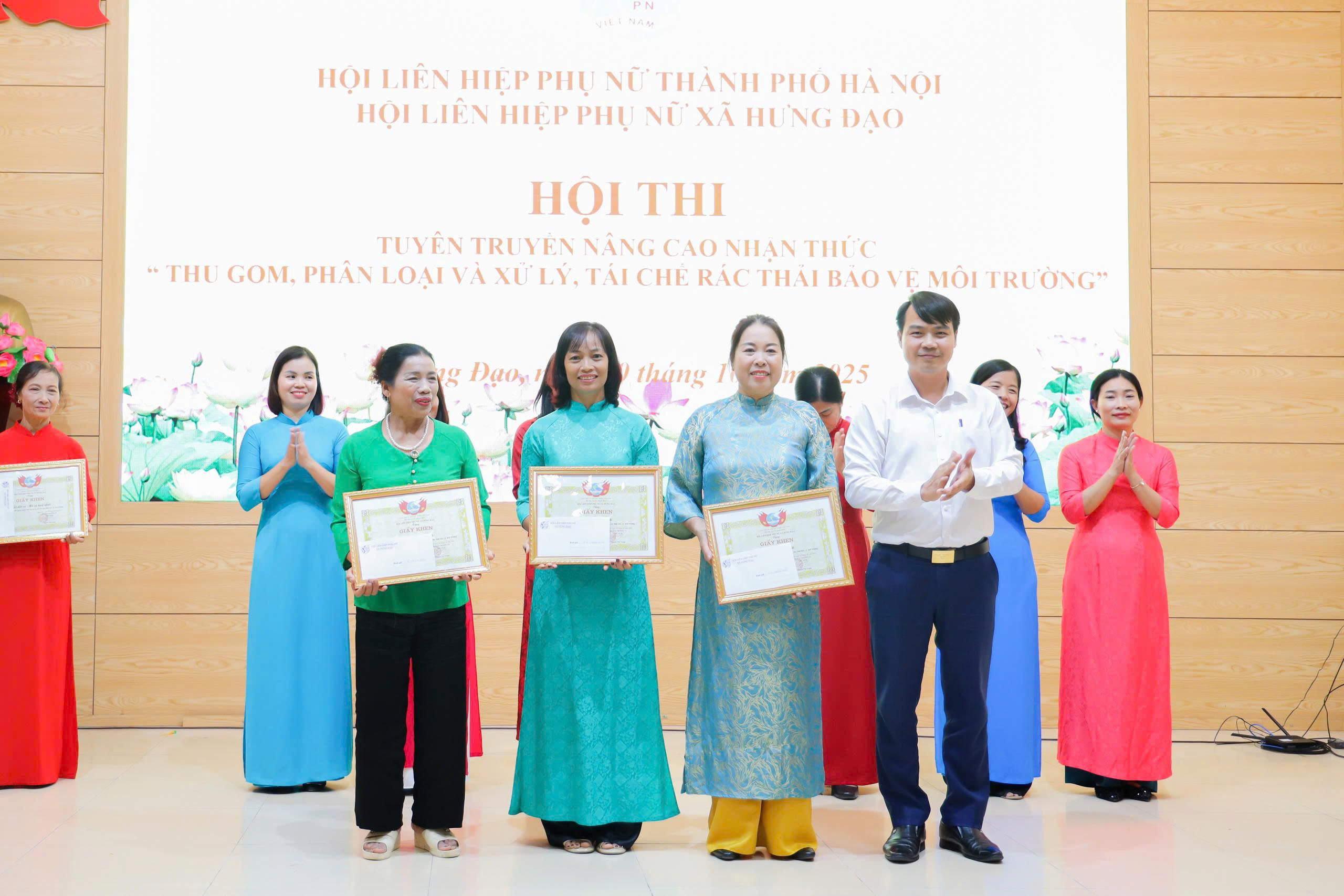 Hội LHPN Xã Hưng Đạo: Sôi nổi hội thi “Thu gom, phân loại và xử lý rác thải bảo vệ môi trường” - ảnh 11