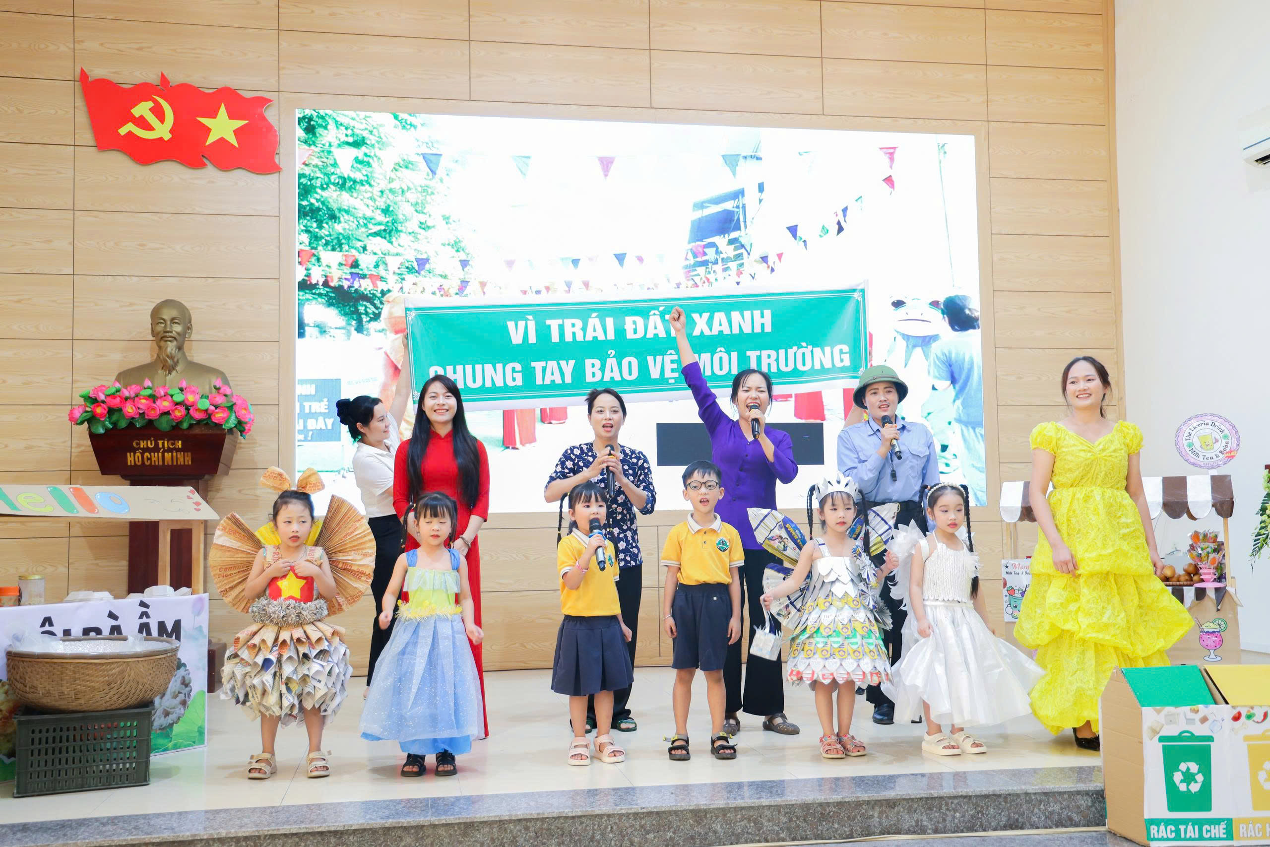 Hội LHPN Xã Hưng Đạo: Sôi nổi hội thi “Thu gom, phân loại và xử lý rác thải bảo vệ môi trường” - ảnh 18