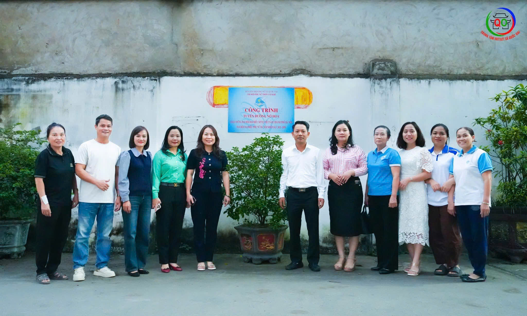 Hội Phụ nữ  xã Quốc Oai: Gắn biển công trình chào mừng Đại hội đại biểu Phụ nữ thành phố Hà Nội lần thứ XVII - ảnh 2