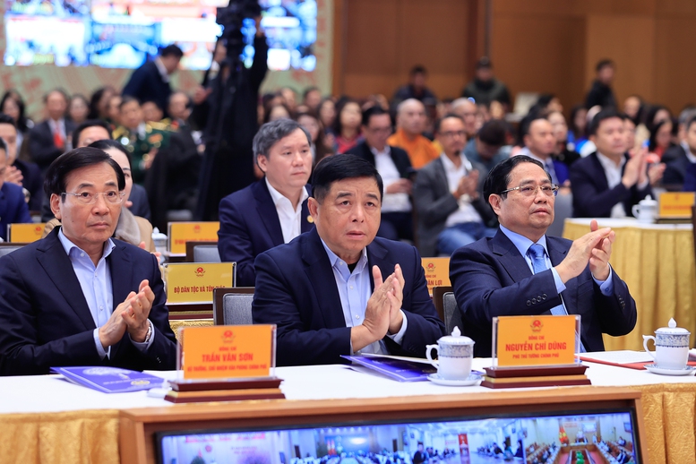 Thủ tướng: Số hóa tạo đà – Xanh hóa lan tỏa – Doanh nghiệp bứt phá – Đất nước vươn xa - ảnh 2