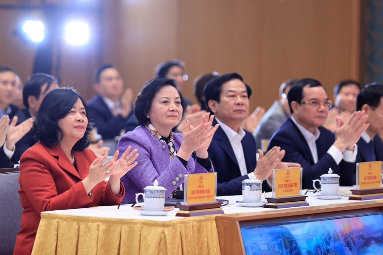 Thủ tướng: Số hóa tạo đà – Xanh hóa lan tỏa – Doanh nghiệp bứt phá – Đất nước vươn xa - ảnh 3