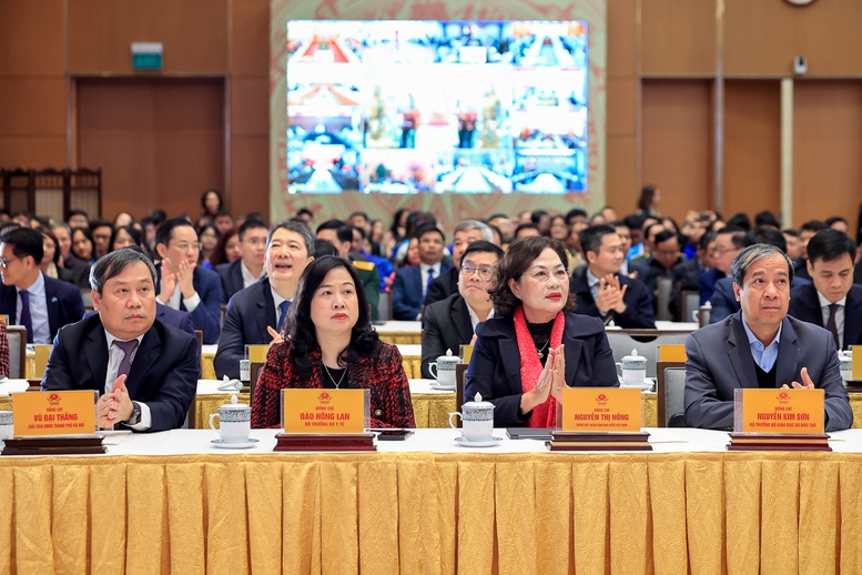 Thủ tướng: Số hóa tạo đà – Xanh hóa lan tỏa – Doanh nghiệp bứt phá – Đất nước vươn xa - ảnh 7