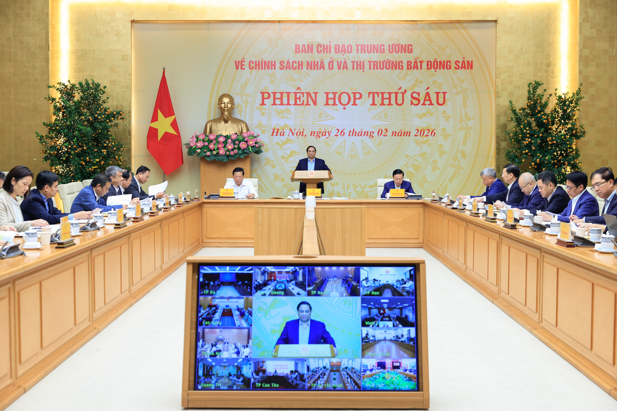 Thủ tướng: Xây dựng chính sách phát triển nhà ở cho người có thu nhập trung bình - ảnh 1