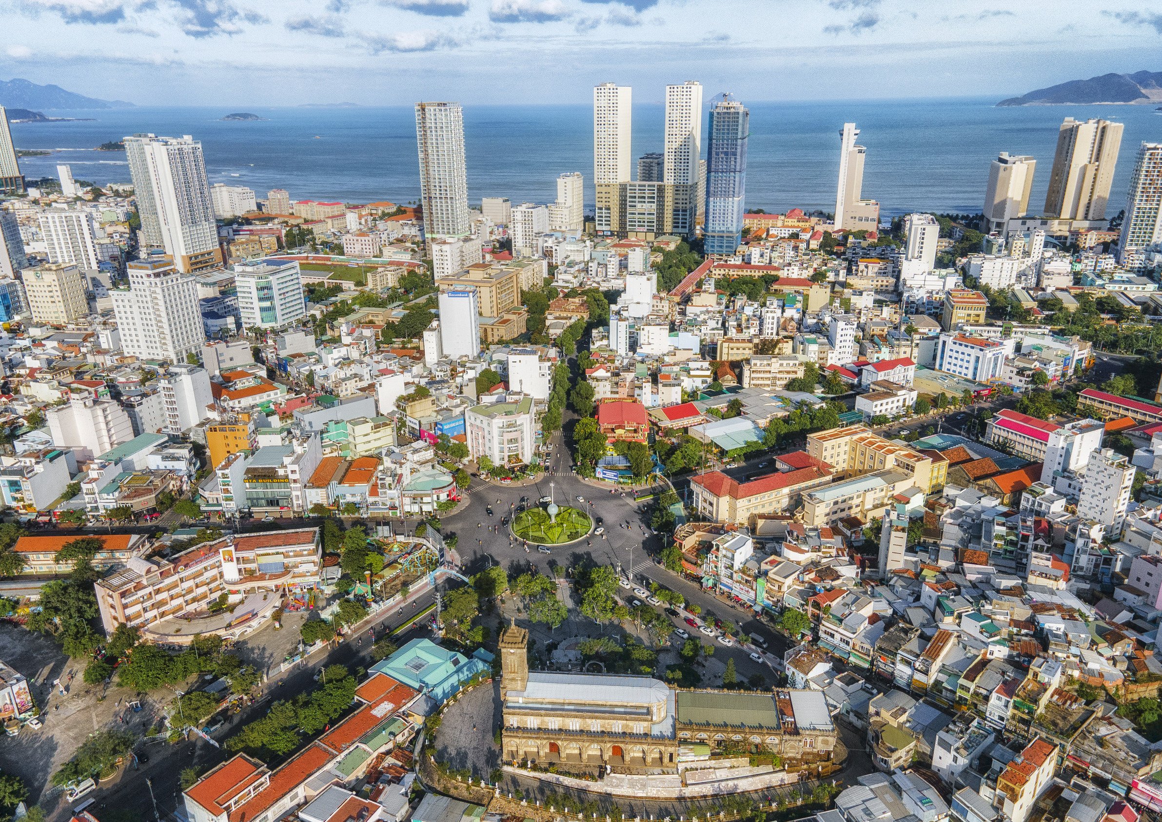 Bất động sản ven biển tăng nhiệt, Vịnh Ngọc Nha Trang hút vốn đầu tư - ảnh 3