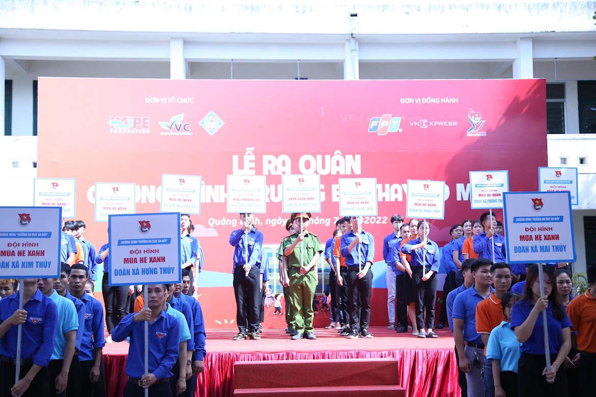 Thay áo mới cho 35 ngôi trường tại Lệ Thủy, Quảng Bình - ảnh 1