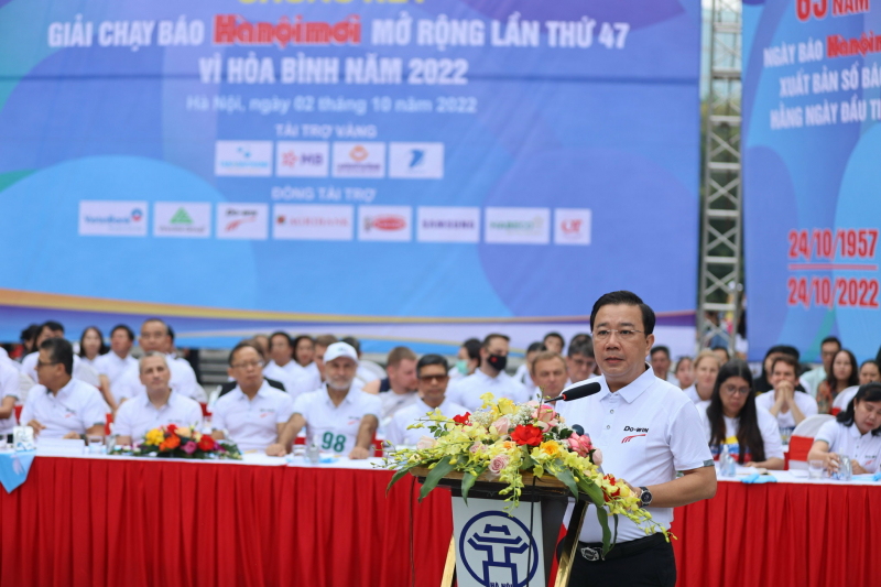 1.500 vận động viên tham gia Giải chạy Báo Hànôịmới mở rộng lần thứ 47 - Vì hòa bình năm 2022 - ảnh 1