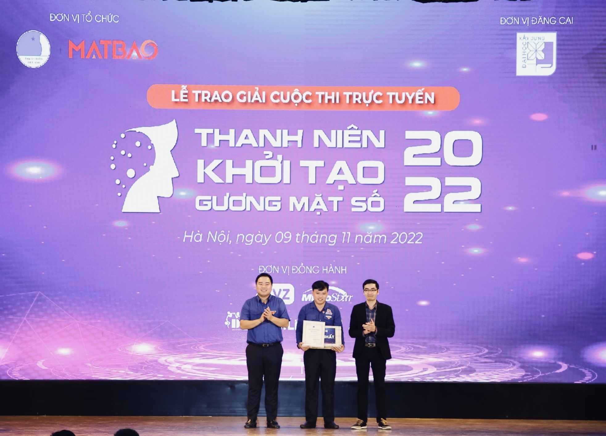 Trao giải cuộc thi “Thanh niên khởi tạo gương mặt số” năm 2022 - ảnh 3