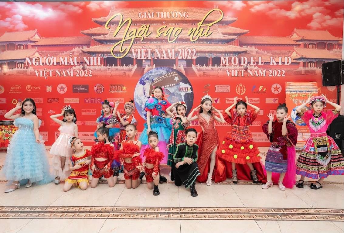 Mãn nhãn với loạt tiết mục xuất sắc tại chung kết “Người mẫu nhí Việt Nam” và giải thưởng “Ngôi sao nhí” 2022 - ảnh 4