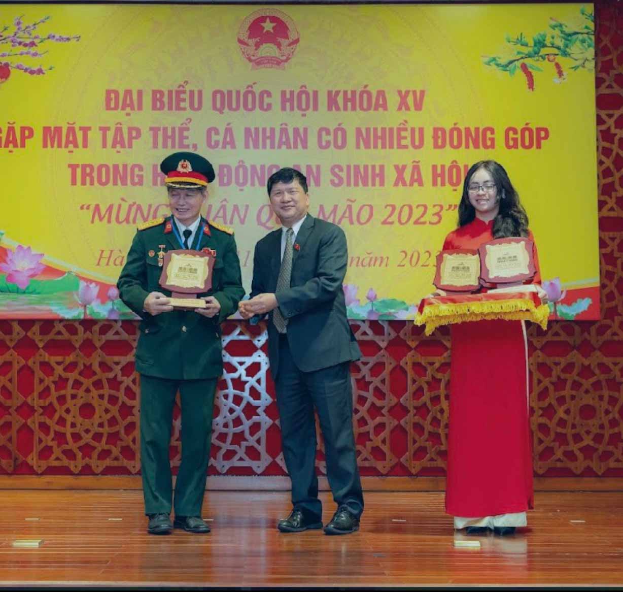 Bệnh viện Mắt Hồng Sơn được vinh danh thương hiệu uy tín hàng đầu Đông Nam Á - ảnh 3