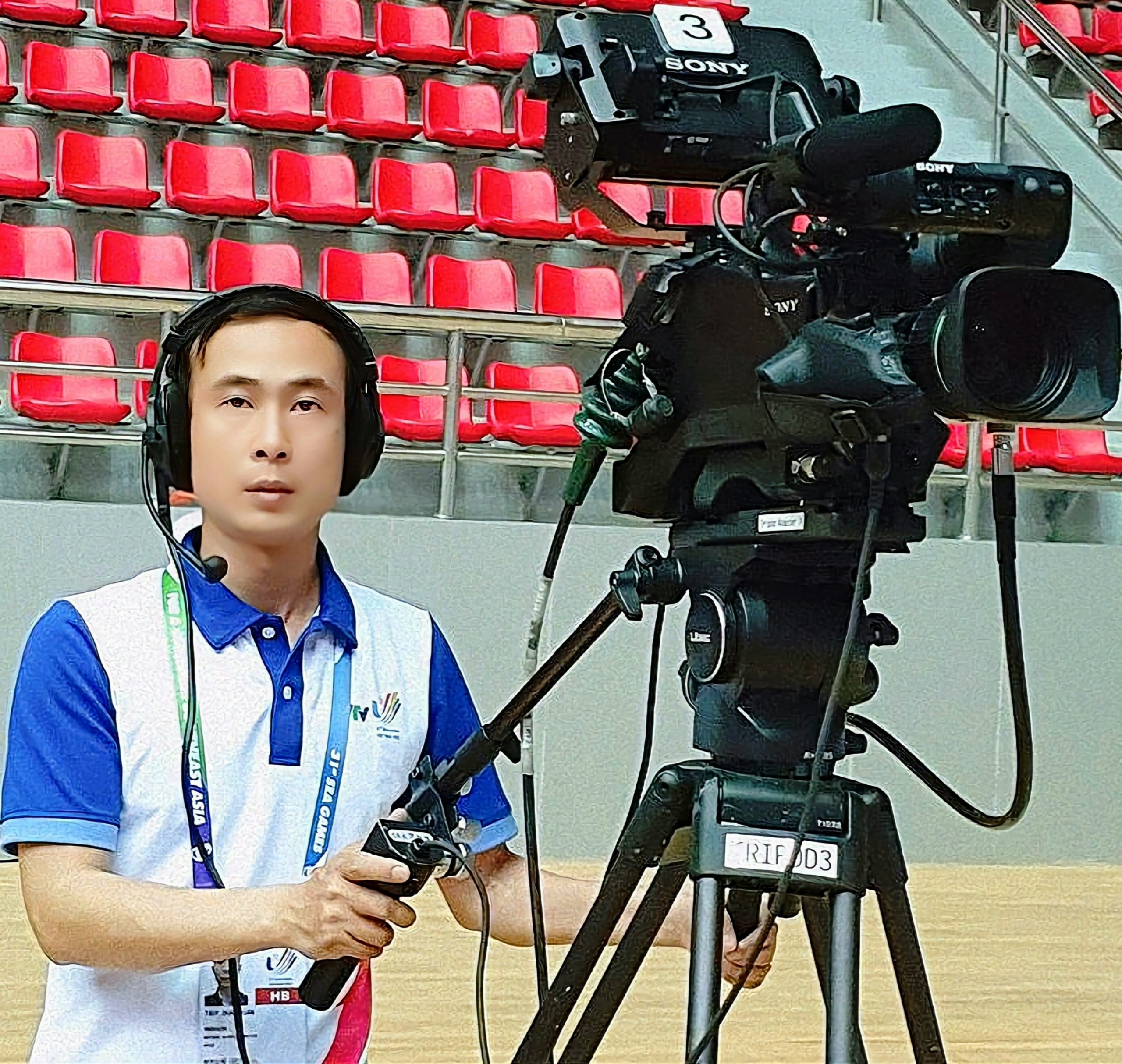Lặng thầm góp sức cho SEA Games - ảnh 7