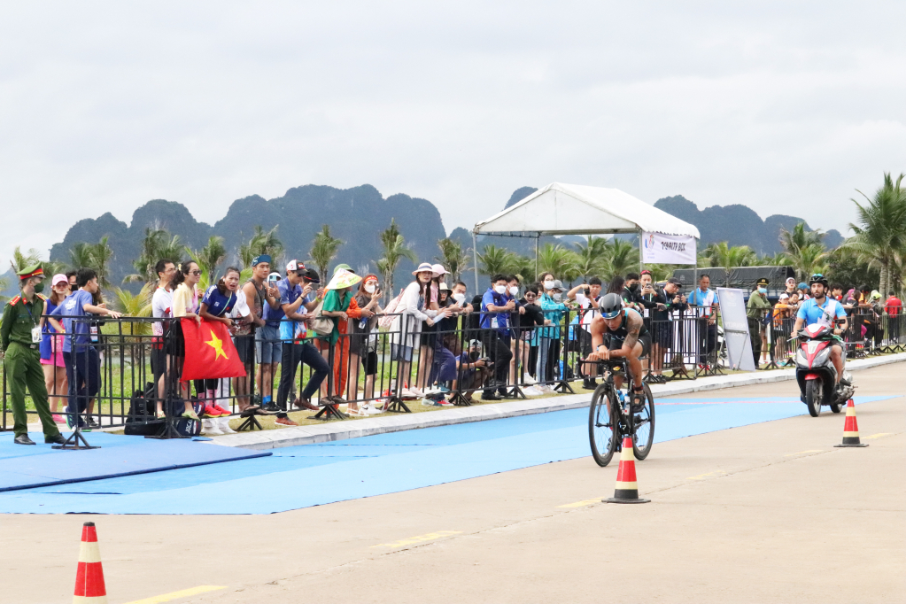 Khởi tranh thi đấu 3 môn phối hợp và bộ môn cờ tướng tại Quảng Ninh - ảnh 1